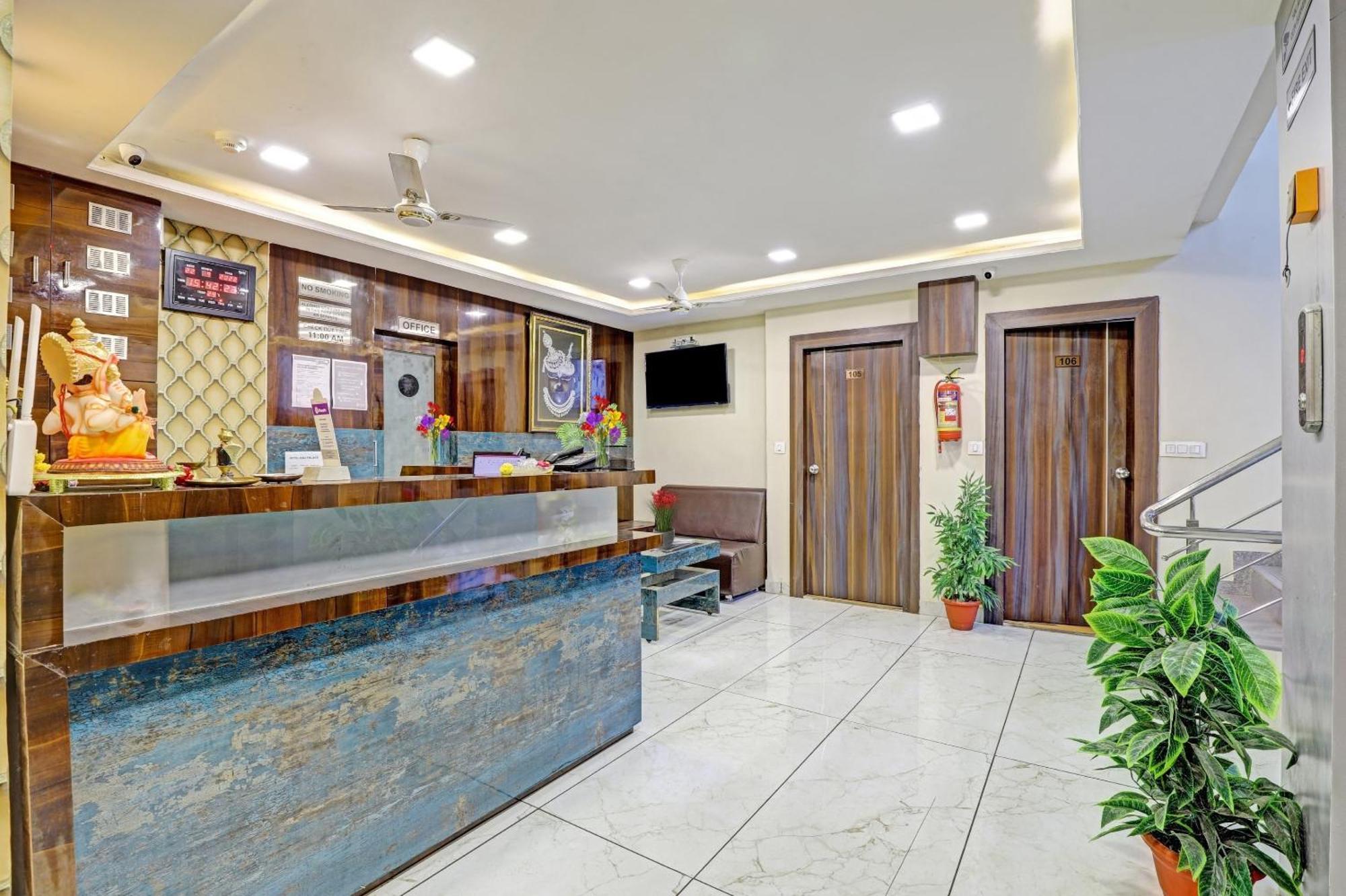 Collection O Hotel Raj Palace Vadodara Dış mekan fotoğraf