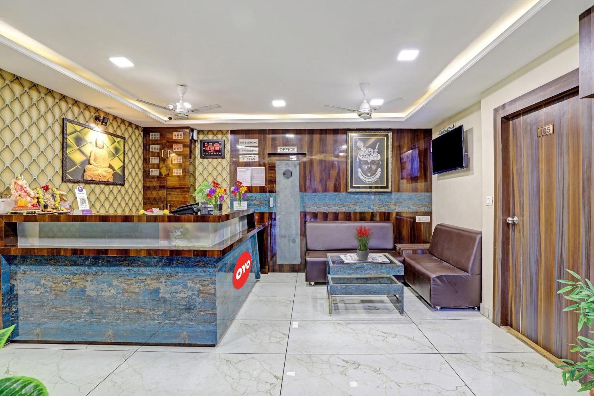 Collection O Hotel Raj Palace Vadodara Dış mekan fotoğraf