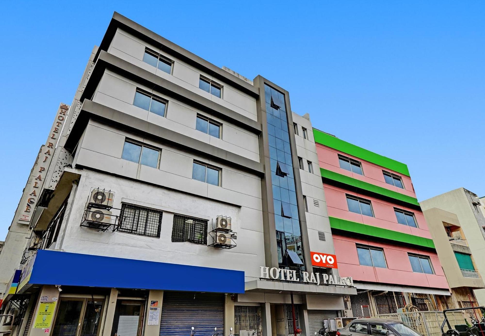 Collection O Hotel Raj Palace Vadodara Dış mekan fotoğraf