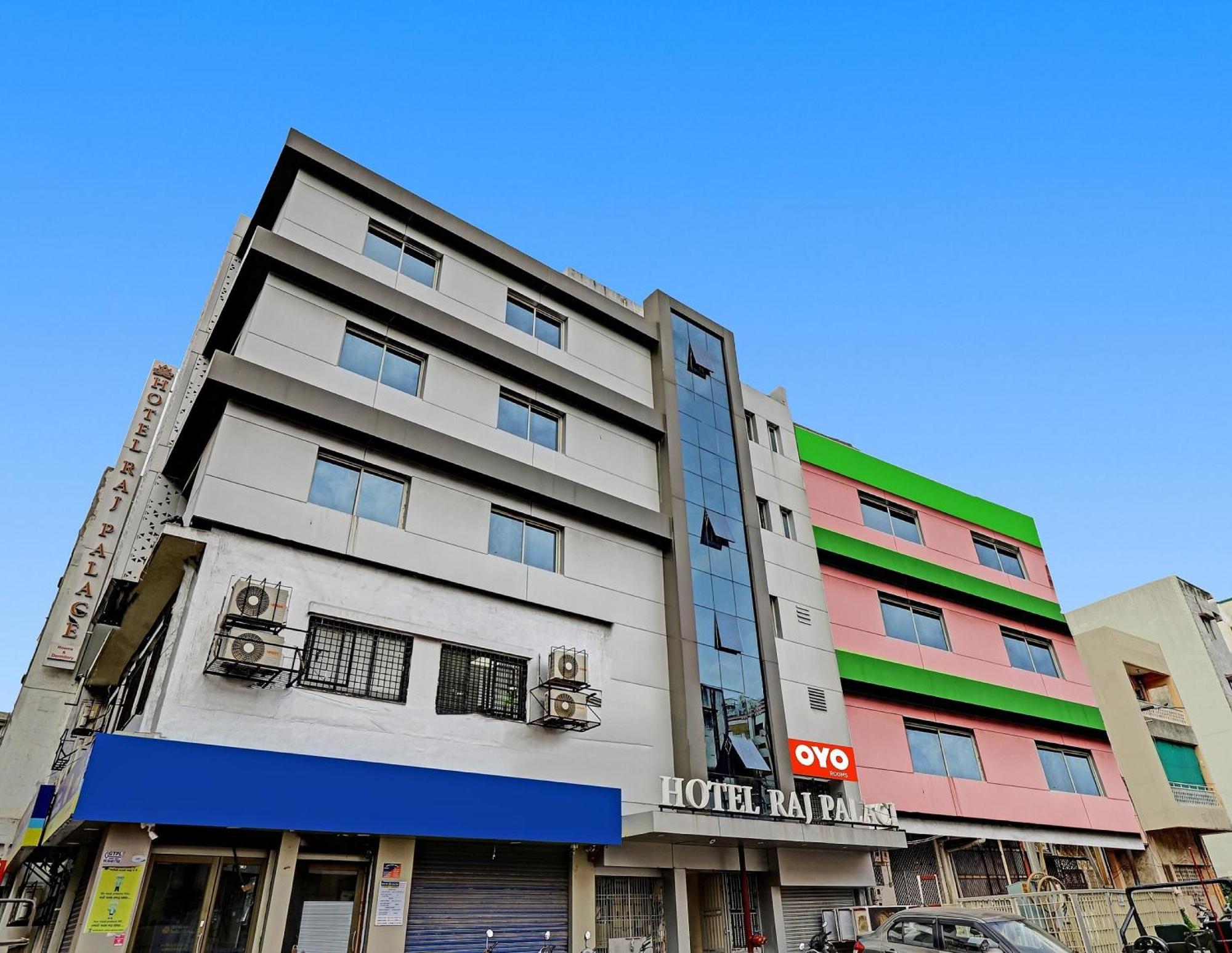 Collection O Hotel Raj Palace Vadodara Dış mekan fotoğraf