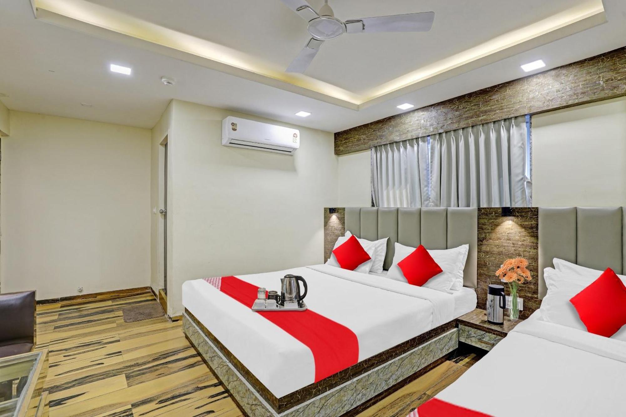 Collection O Hotel Raj Palace Vadodara Dış mekan fotoğraf