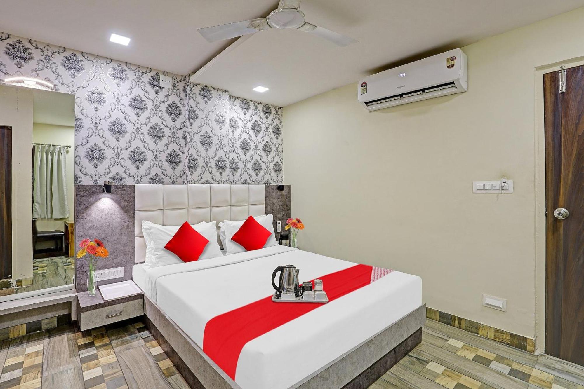 Collection O Hotel Raj Palace Vadodara Dış mekan fotoğraf