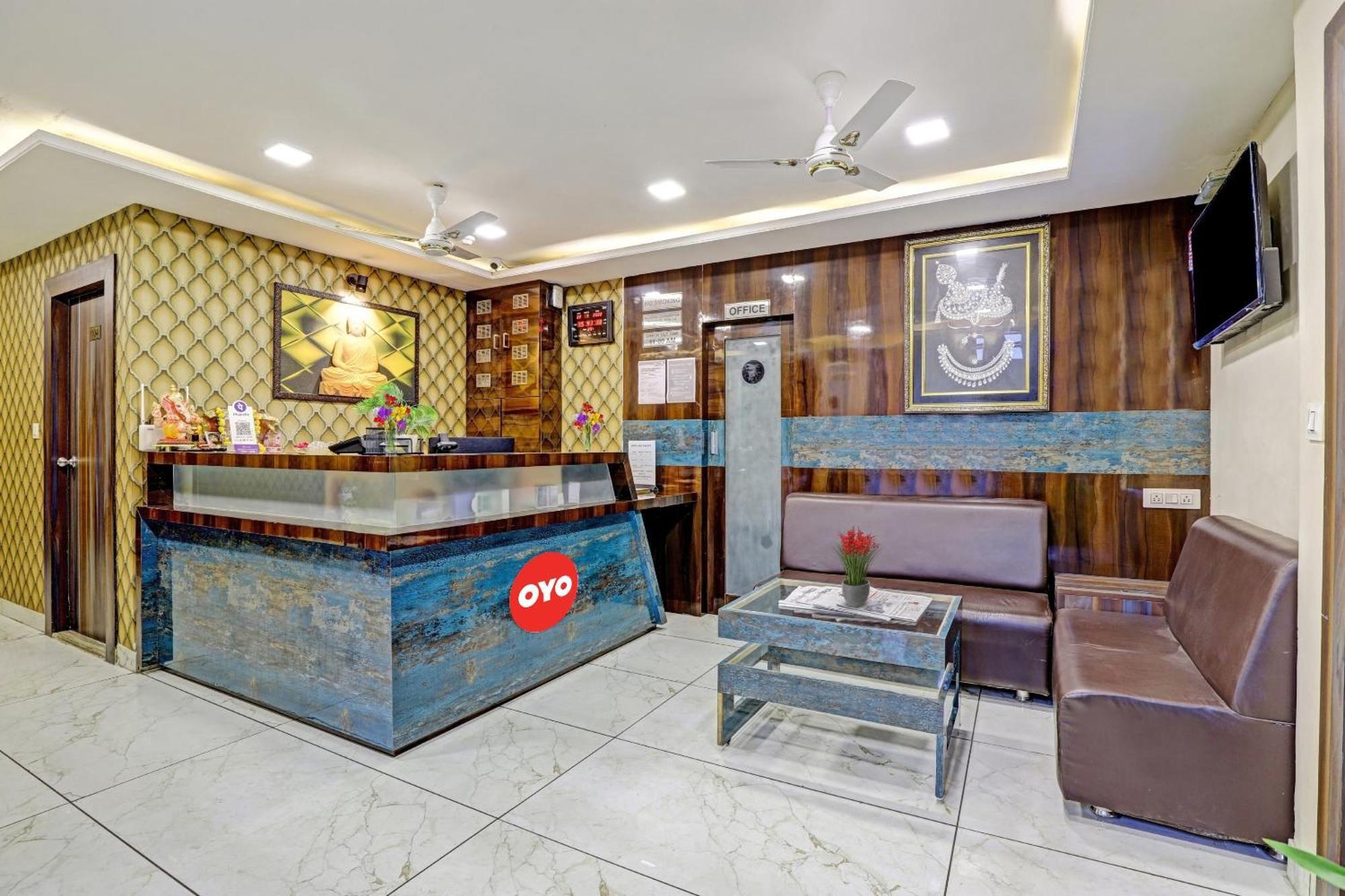 Collection O Hotel Raj Palace Vadodara Dış mekan fotoğraf
