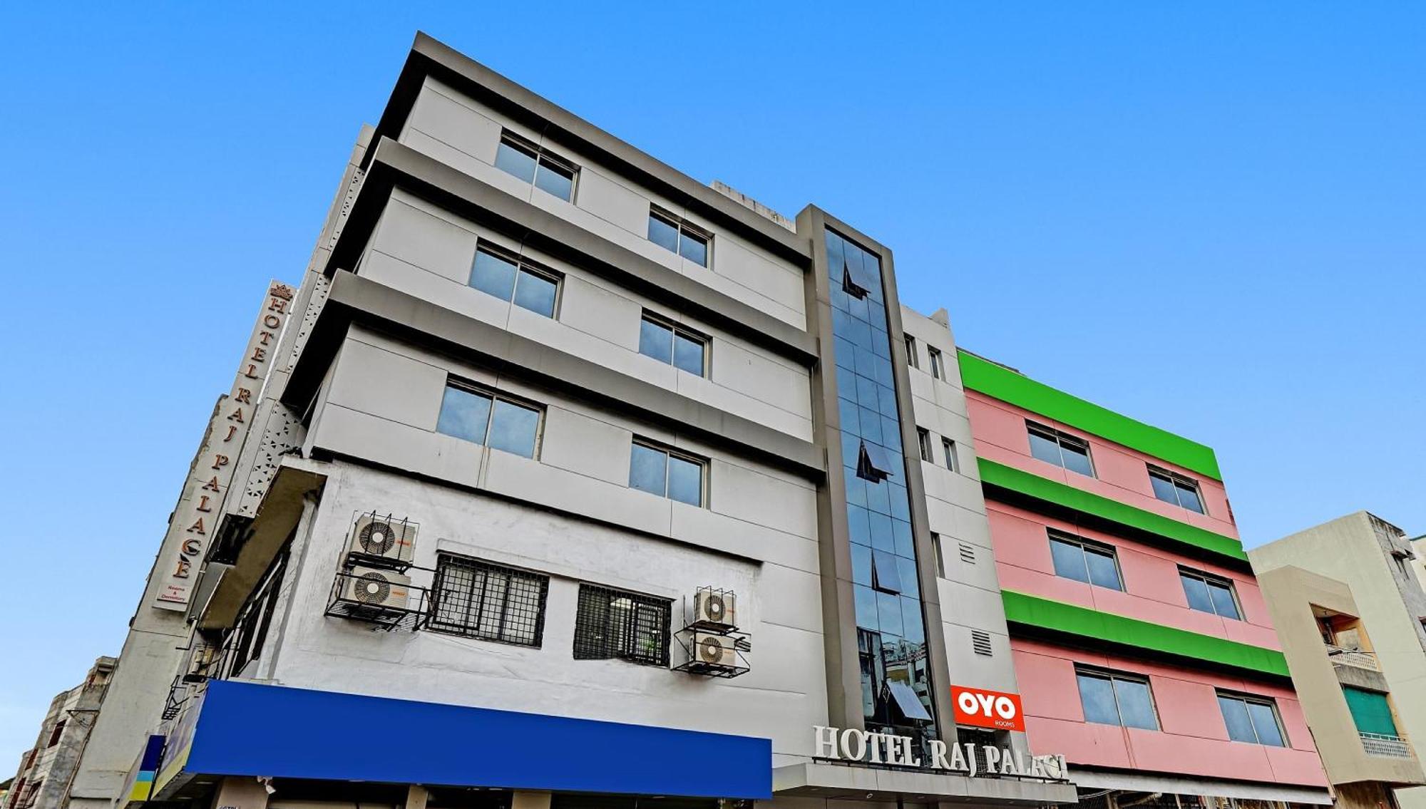 Collection O Hotel Raj Palace Vadodara Dış mekan fotoğraf